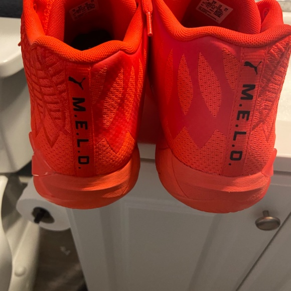 LaMelos - Picture 3 of 5